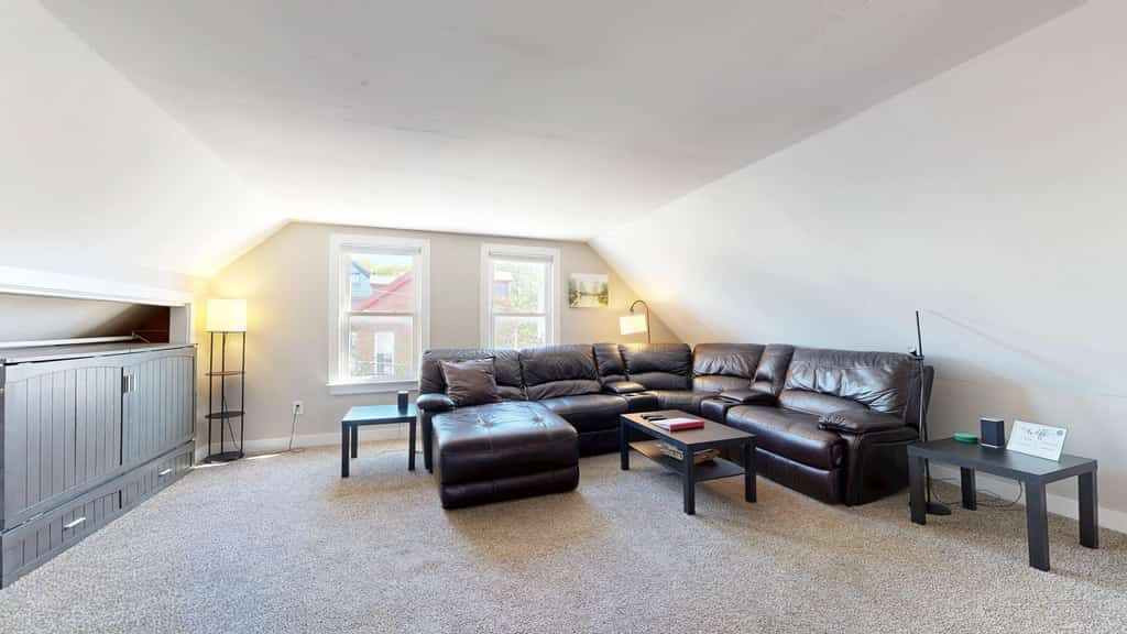 Munjoy Hill hideaway with AC - walk to dining & Eastern Promenade