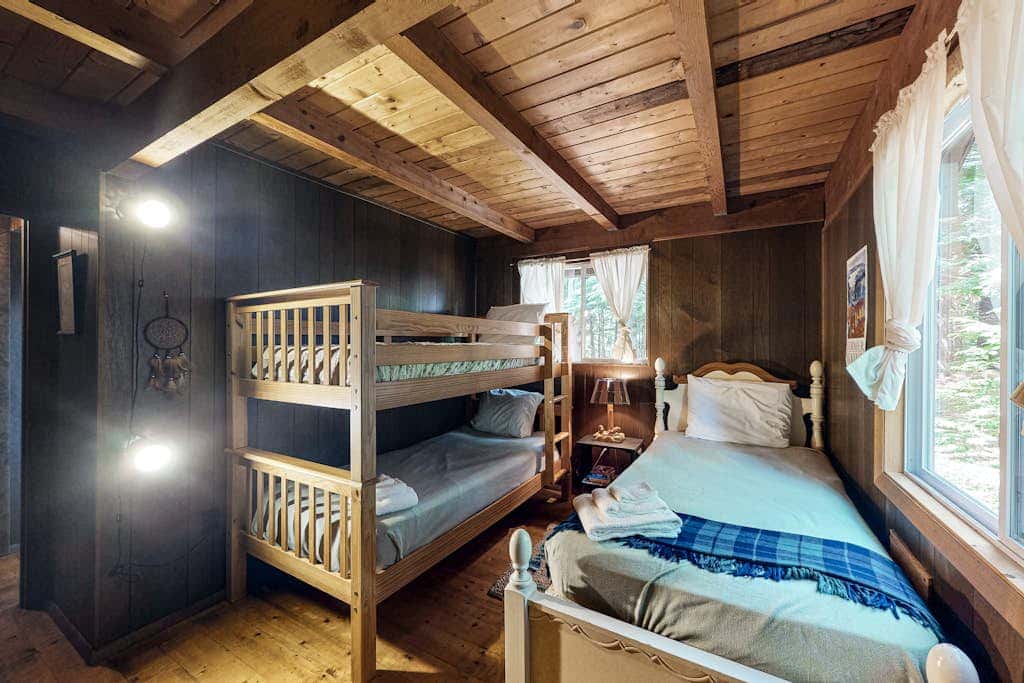 Cabin on Long Pond