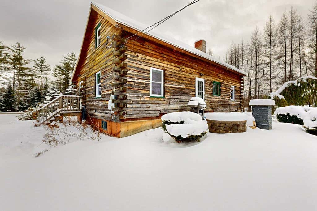 Twin View Log Home