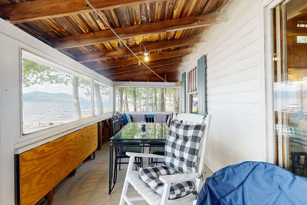 Lakefront home with views, partial a/c, water access for boating & swimming