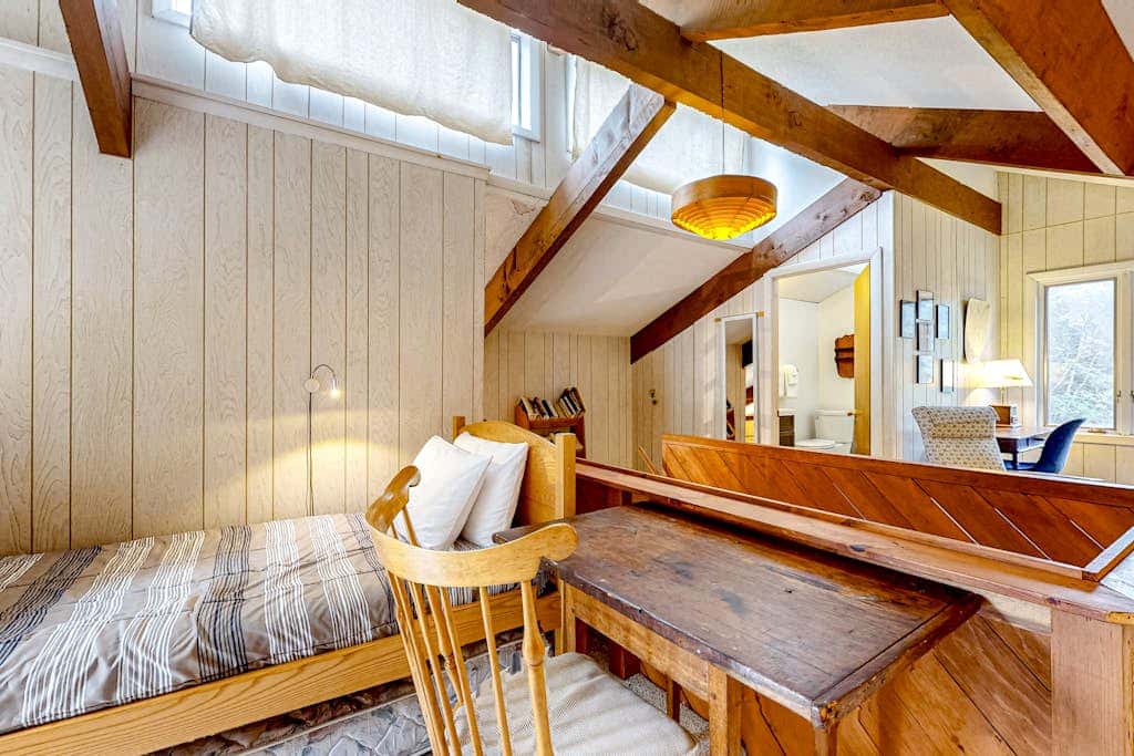 Groovy Hideaway