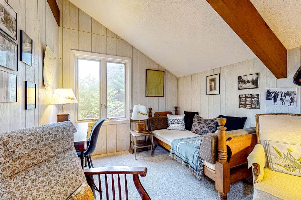 Groovy Hideaway