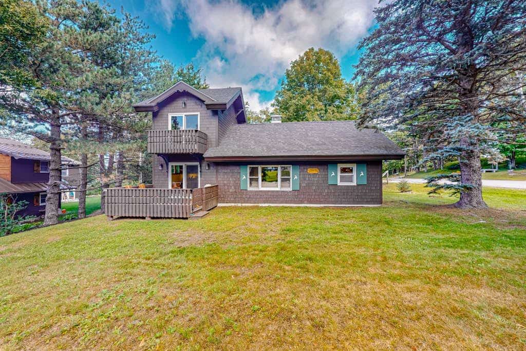 Mittersill Village Gem  | House in Franconia with balcony, fireplace, & dogs ok