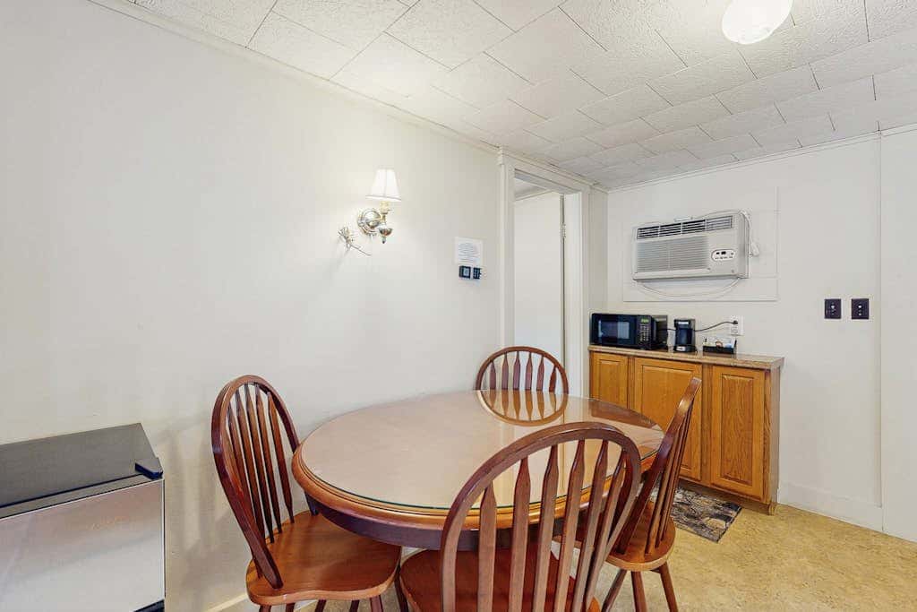 Riverbank Cabin A