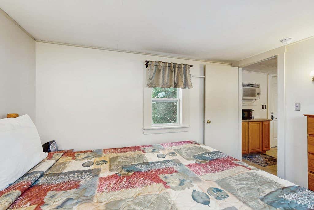 Riverbank Cabin A