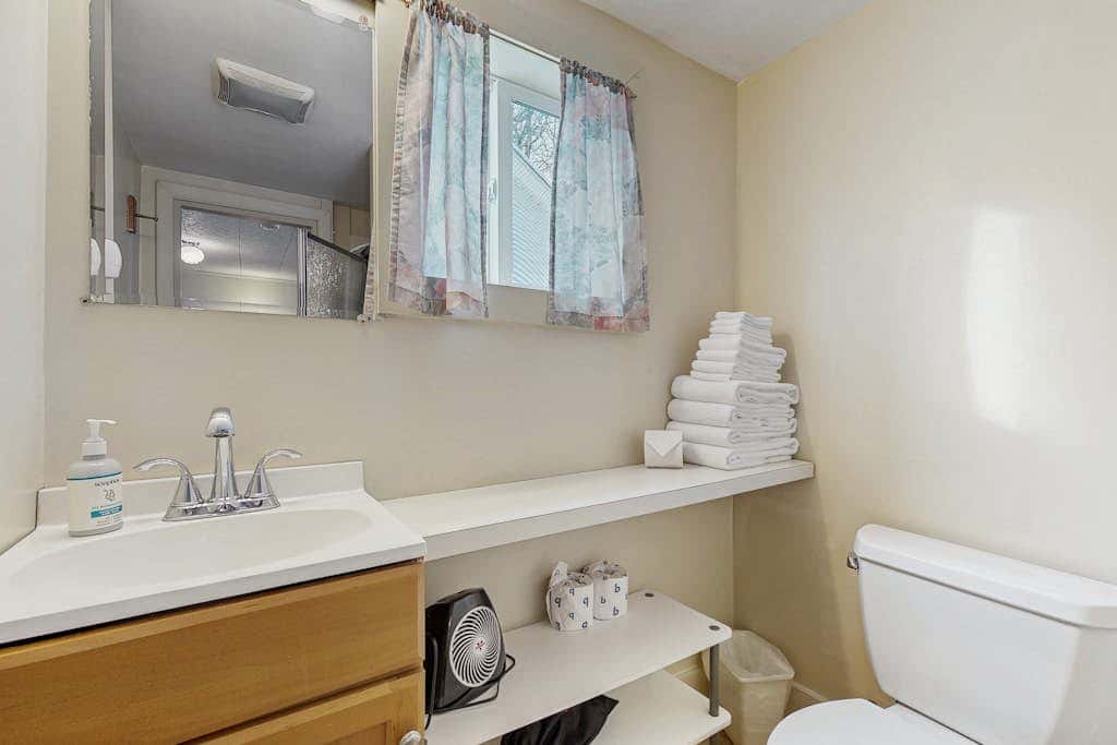 Riverbank Cabin A