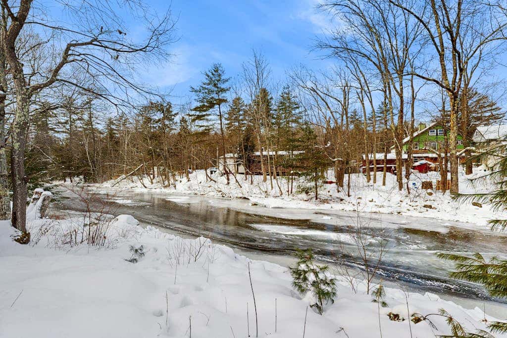 Riverbank Cabin A