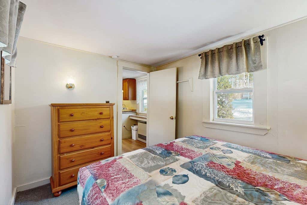 Riverbank Cabin C