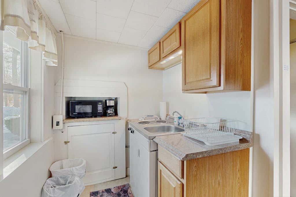 Riverbank Cabin B