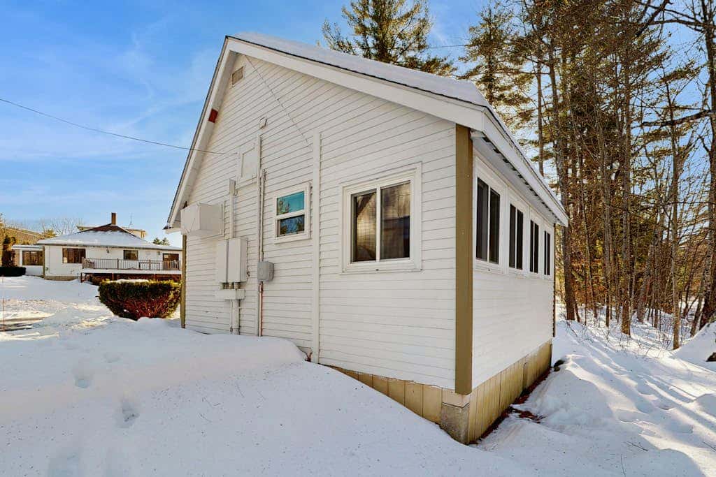Riverbank Cabin B