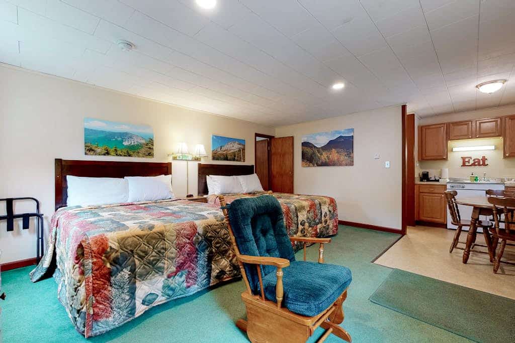 Comfortable motel rooms in a great location with shared resort amenities