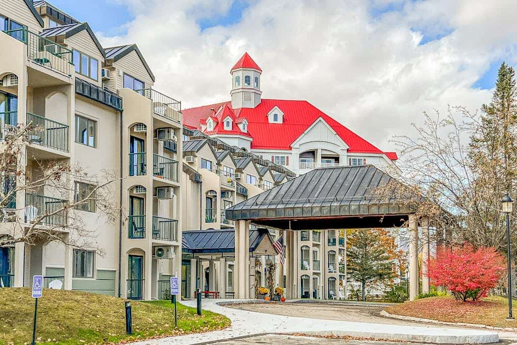 Mountain & river view condo w/ pool, hot tub, game room & walk to ski lift
