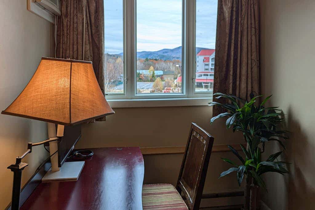 Mountainview Condo at Rivergreen
