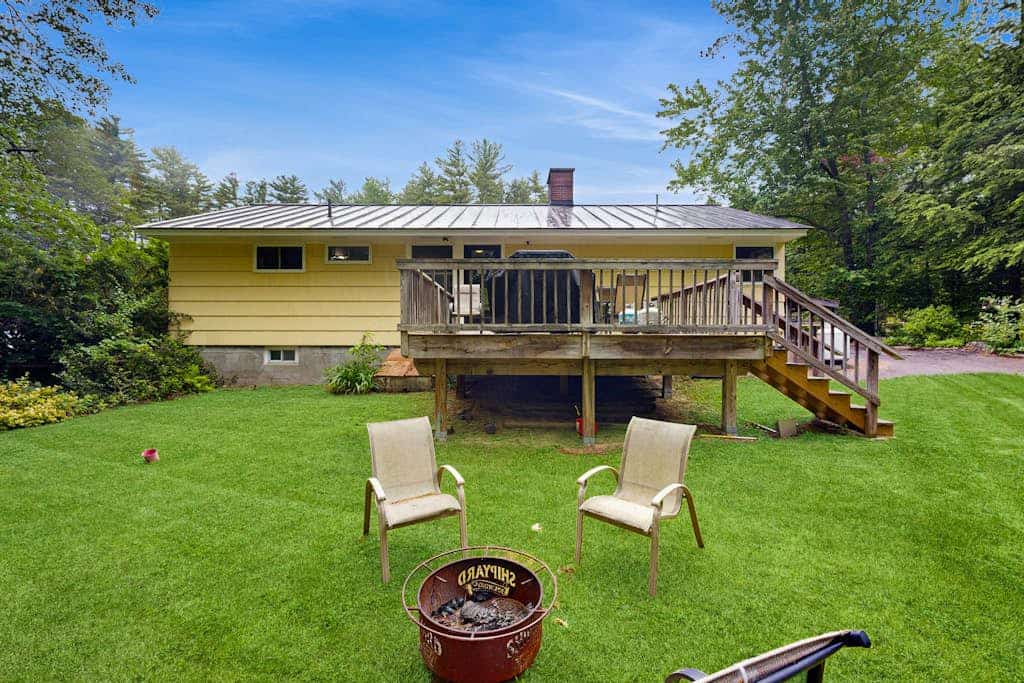 Dog-friendly home w/ fireplace & furnished deck - near resort