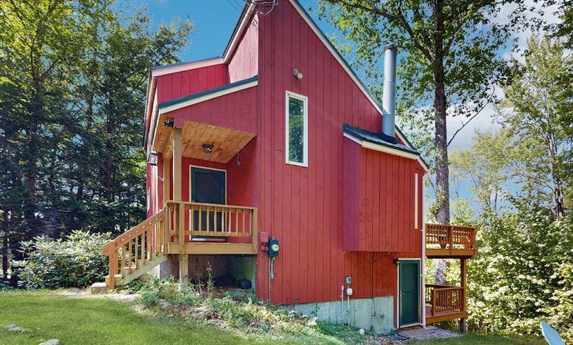 Dog-friendly mtn-view home with 2 hot tubs, pools, tennis, sandy pond, gym, BBQ