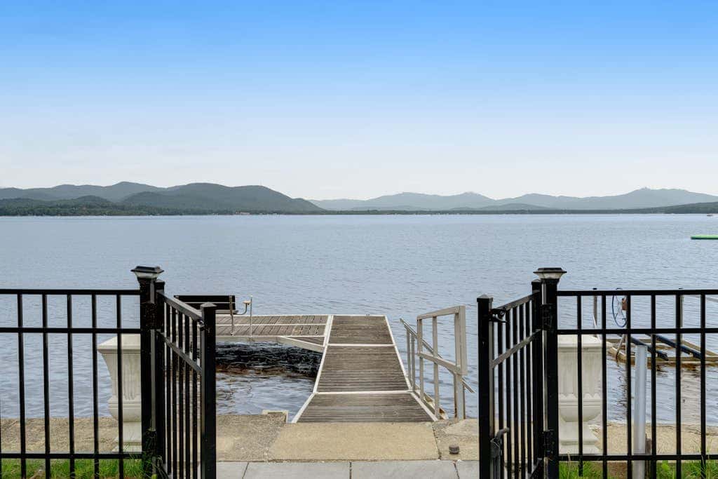 Long Sands Lakefront Home