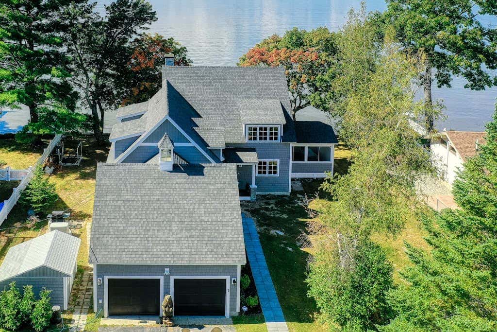 Long Sands Lakefront Home