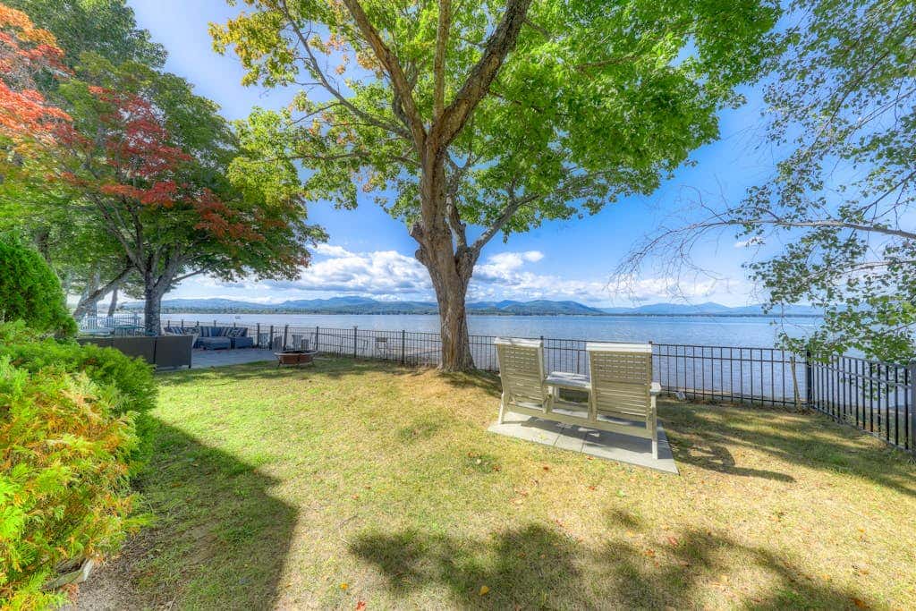 Long Sands Lakefront Home