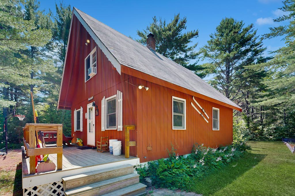 Alpen Suite in Ossipee