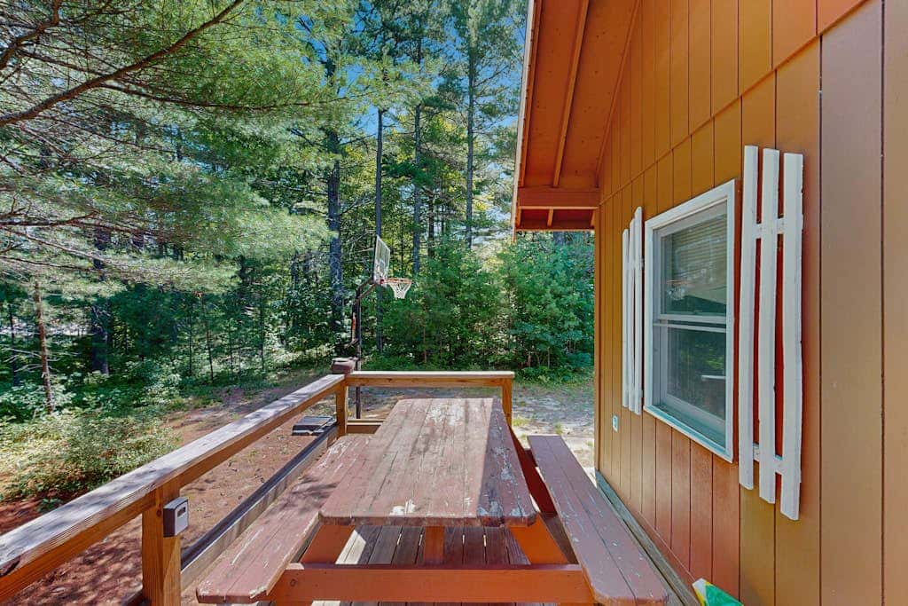 Alpen Suite in Ossipee
