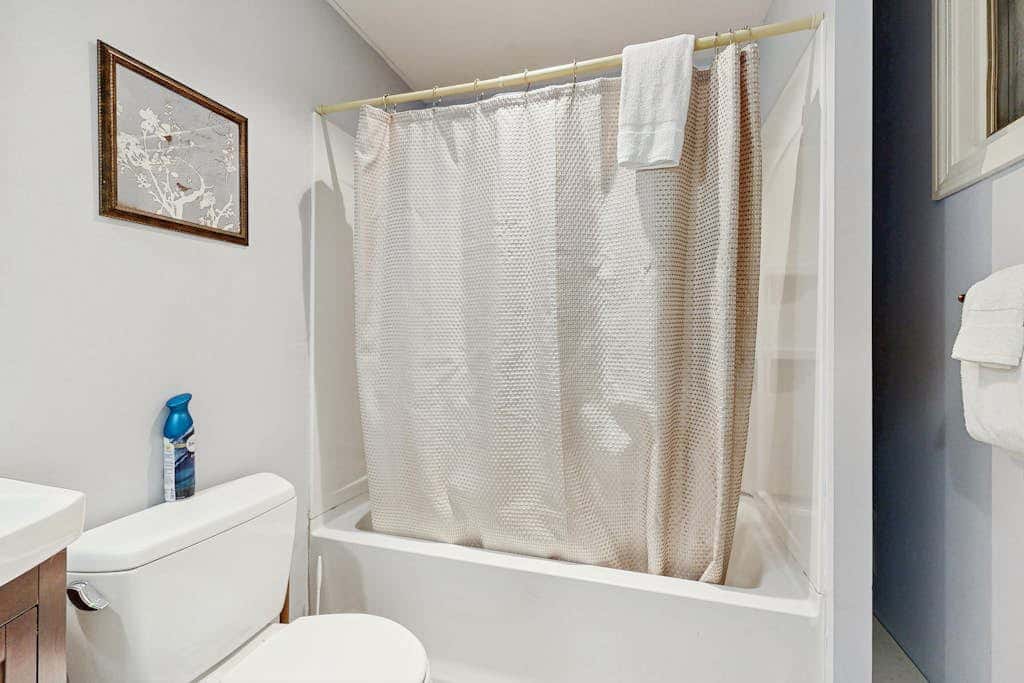 Alpen Suite in Ossipee