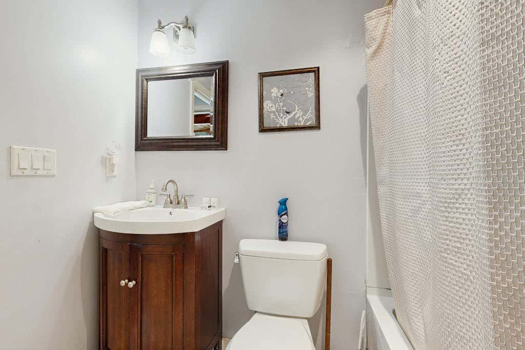 Alpen Suite in Ossipee