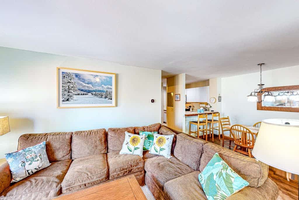 Ski-in/ski-out condo with deck, wood-burning fireplace, & community amenities