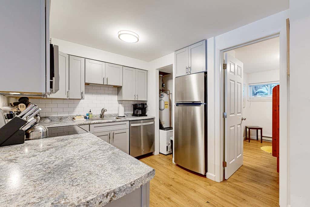 Windsor Hill Condo