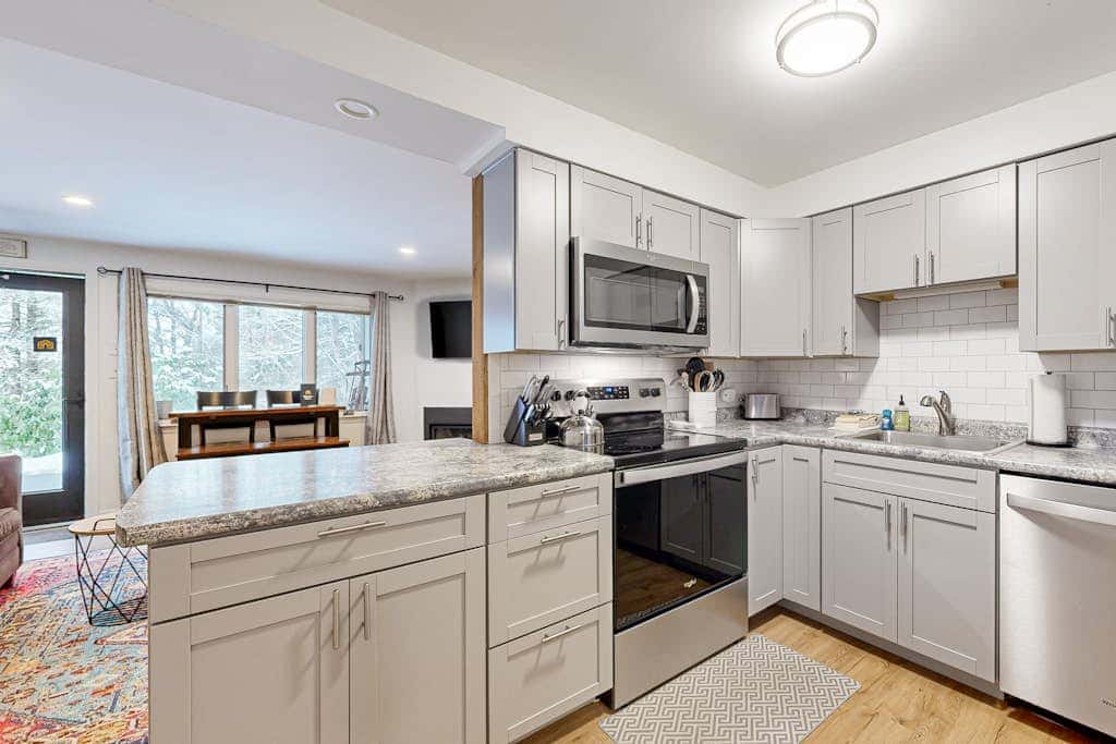 Windsor Hill Condo