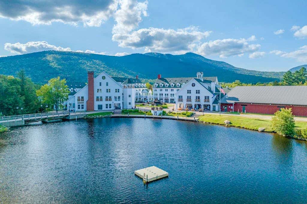 Newly built townhouse w/ amazing view of town center:  hiking, golfing & skiing