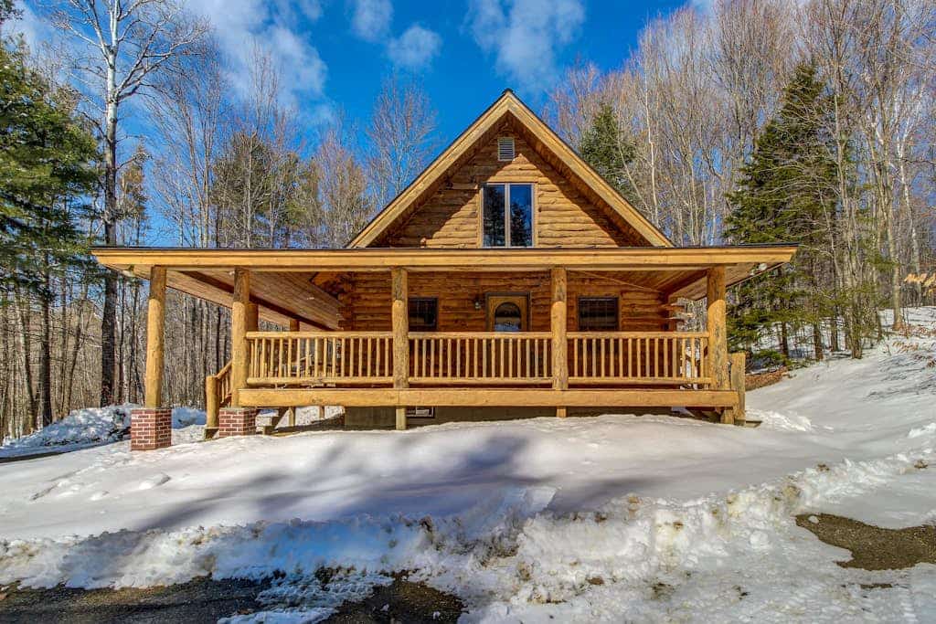 Log Home Perfect for a Family Getaway - Five Miles from Okemo Mountain Resort