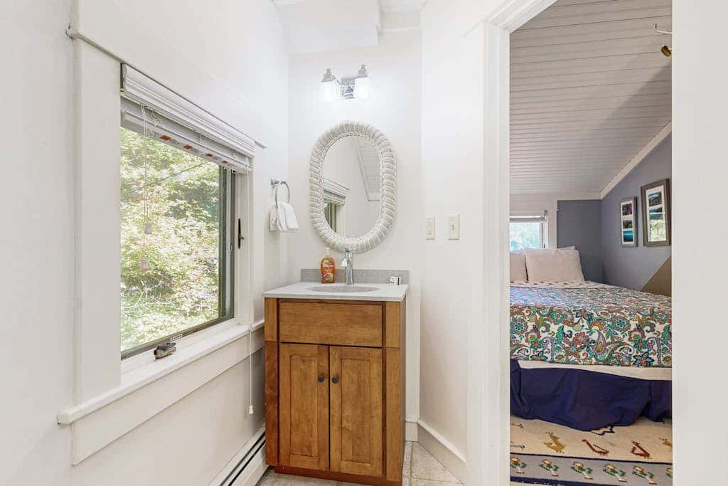 Lakeside Elegance - For a wonderful lakeside fishing getaway