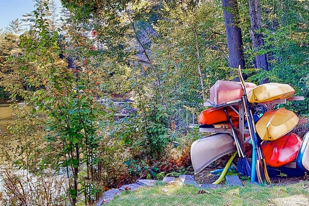 Lakeside Elegance - For a wonderful lakeside fishing getaway