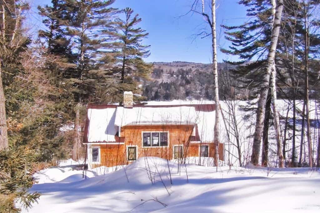 Lakeside Elegance - For a wonderful lakeside fishing getaway