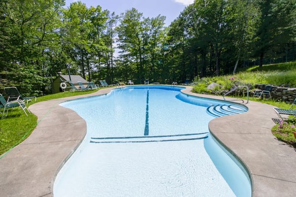 Condo with Seasonal Pool & Tennis Courts - Walk to Ski Trails