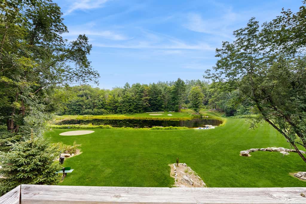 Tranquil house w/ pond, 3-hole golf course, sandy beach, bbq, firepit, & trails