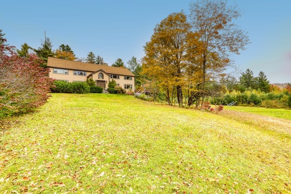 500 acre historic property w/private fishing lake, skiing + all-season fun