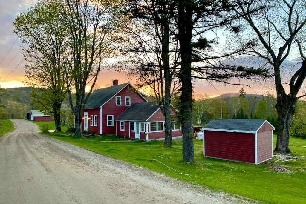 Vermont Farmhouse Getaway Near the Slopes W/ Mtn Views, Free WiFi, Full Kitchen