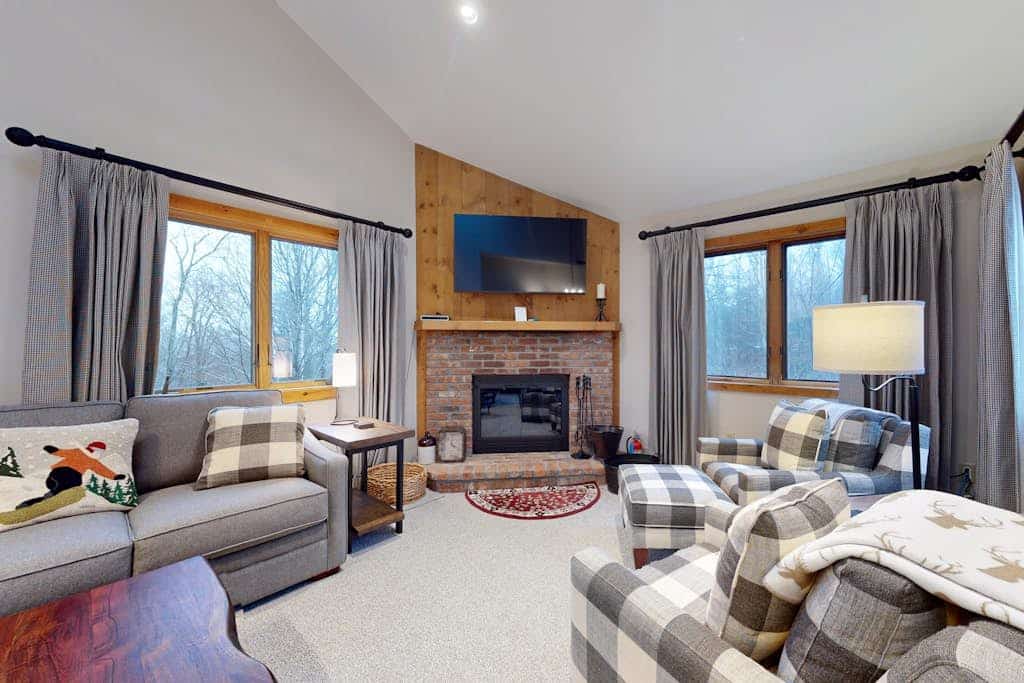 Ski-in/out condo with water & mountain views, private sauna & fireplace