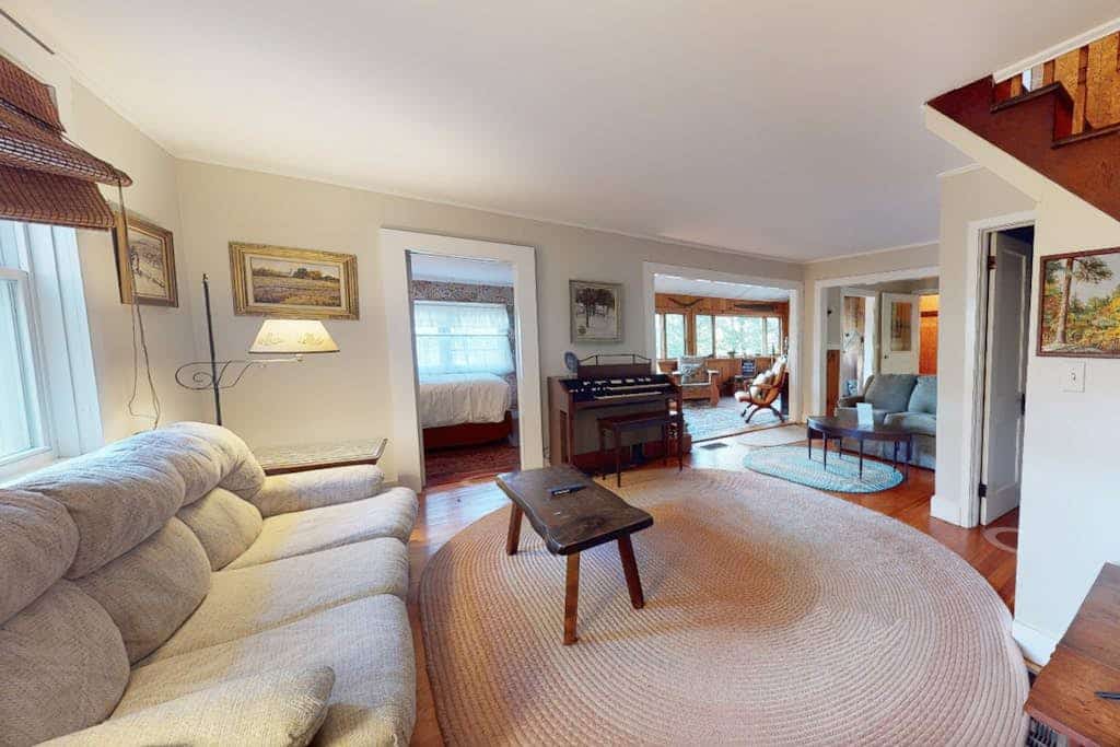 Spacious Home w/Seasonal Lake View, Washer/Dryer & Cable