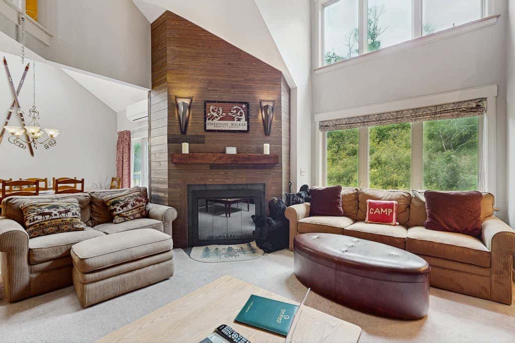 The Bear Den - Solitude Village J202
