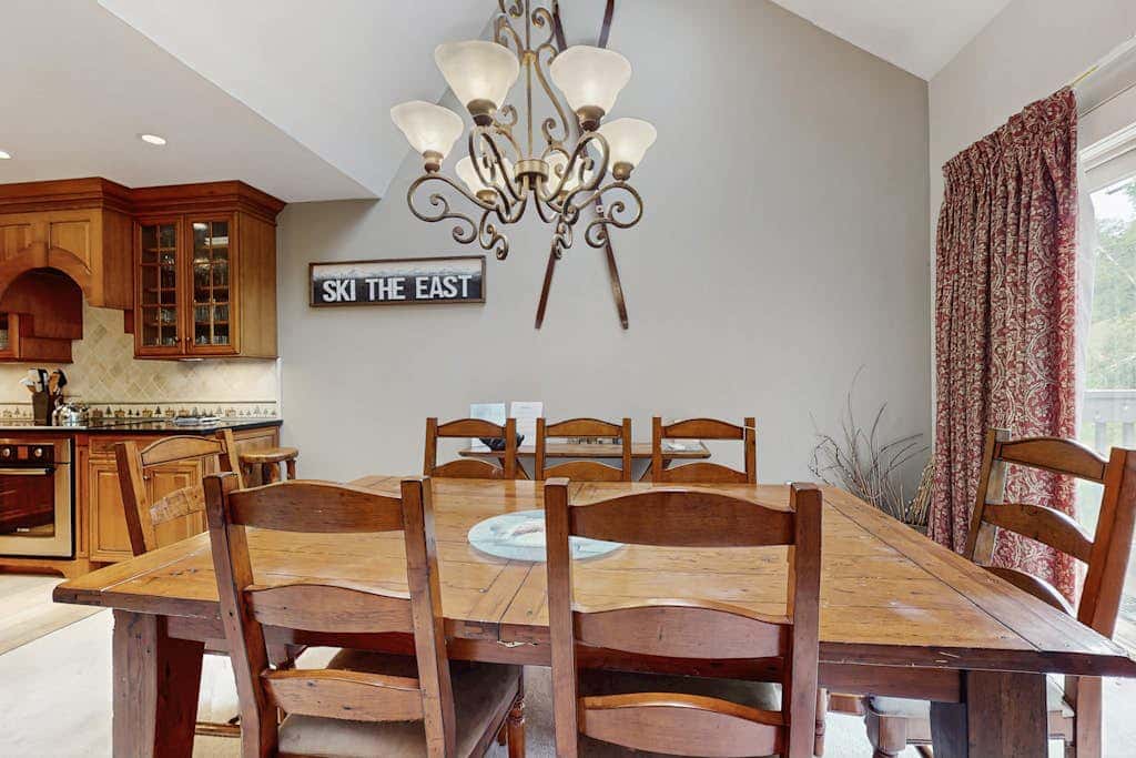 The Bear Den - Solitude Village J202