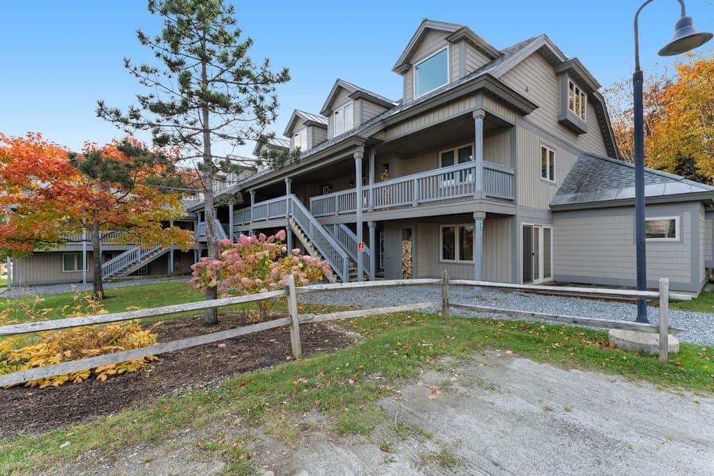 The Bear Den - Solitude Village J202