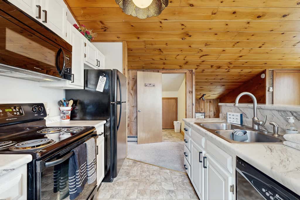 The Spacious Mountain Retreat