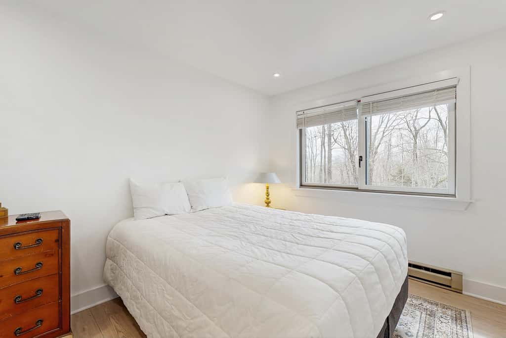 The Spacious Mountain Retreat