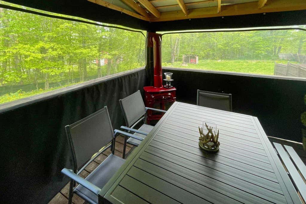 SoMoguly Mountain and Lake Retreat