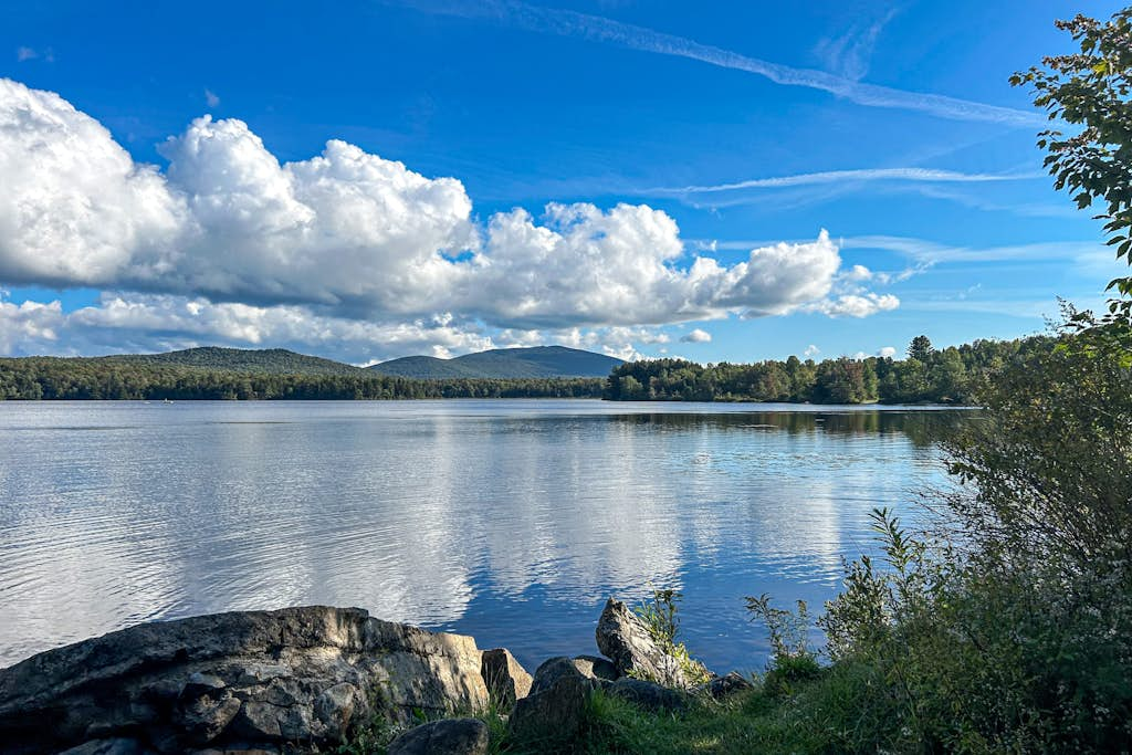 SoMoguly Mountain and Lake Retreat