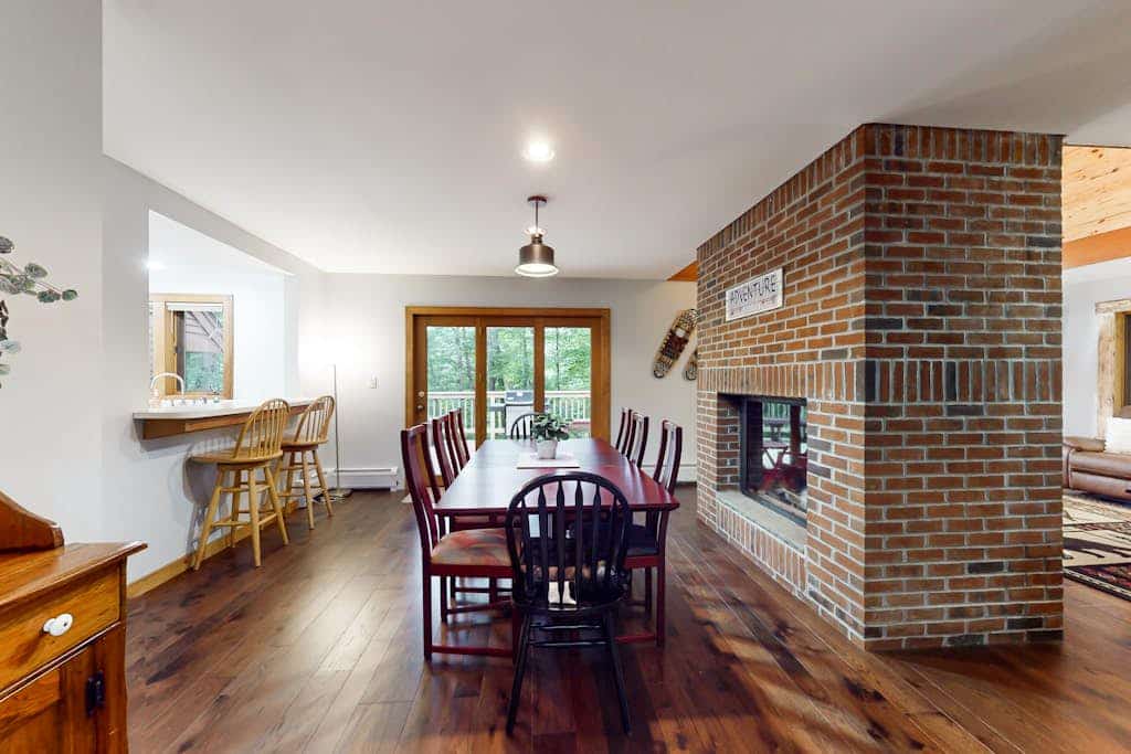 Two-story condo with forest views, Echo Lake beach access, pool, dock & tennis