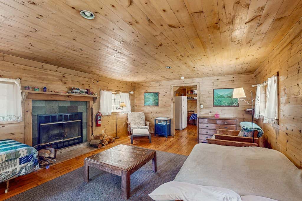 Pine - Waterfront Cabin on Private Island in Lake Champlain