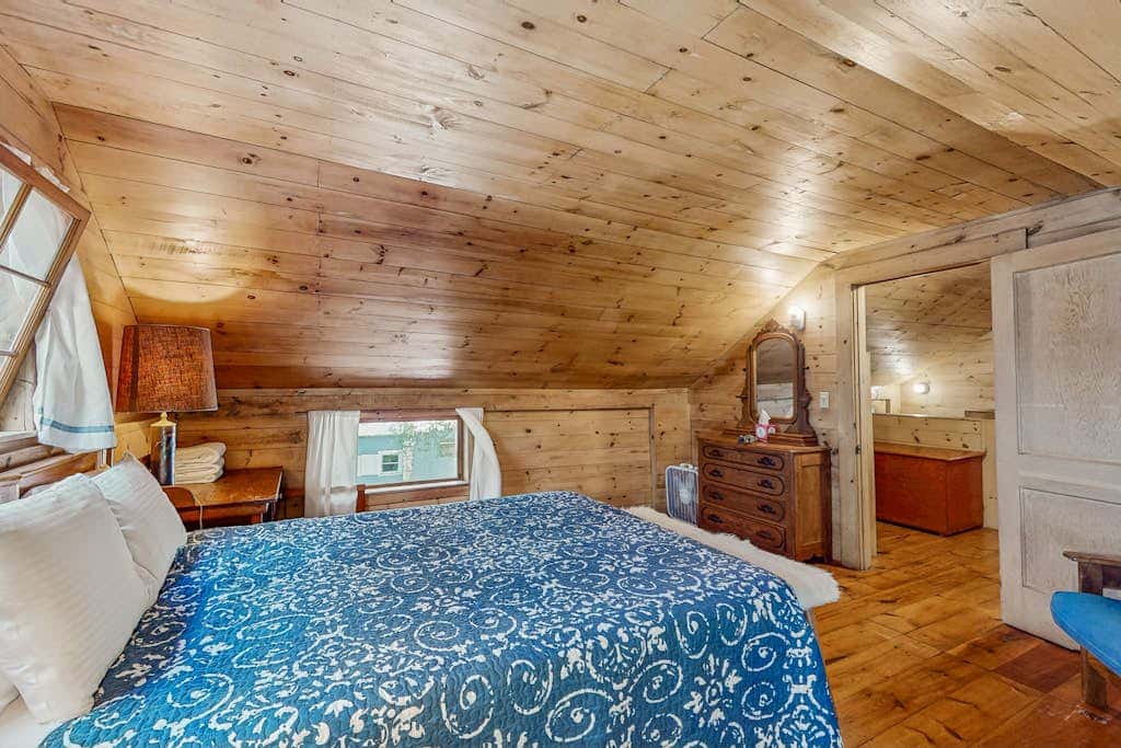 Pine - Waterfront Cabin on Private Island in Lake Champlain